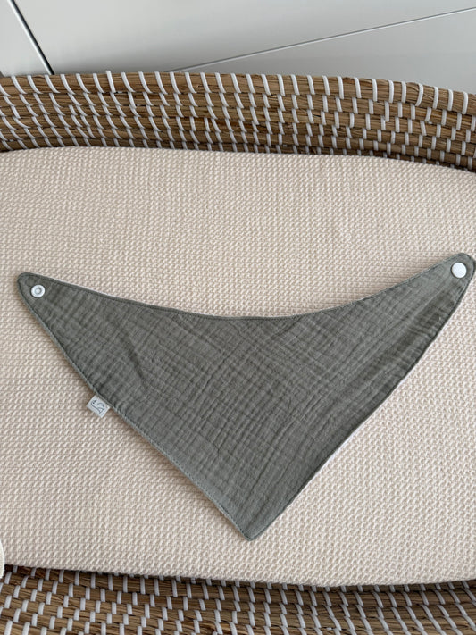 Babete lenço musselina