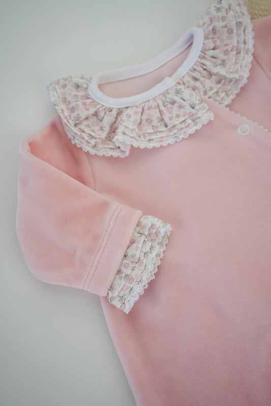 Babygrow veludo com folho floral