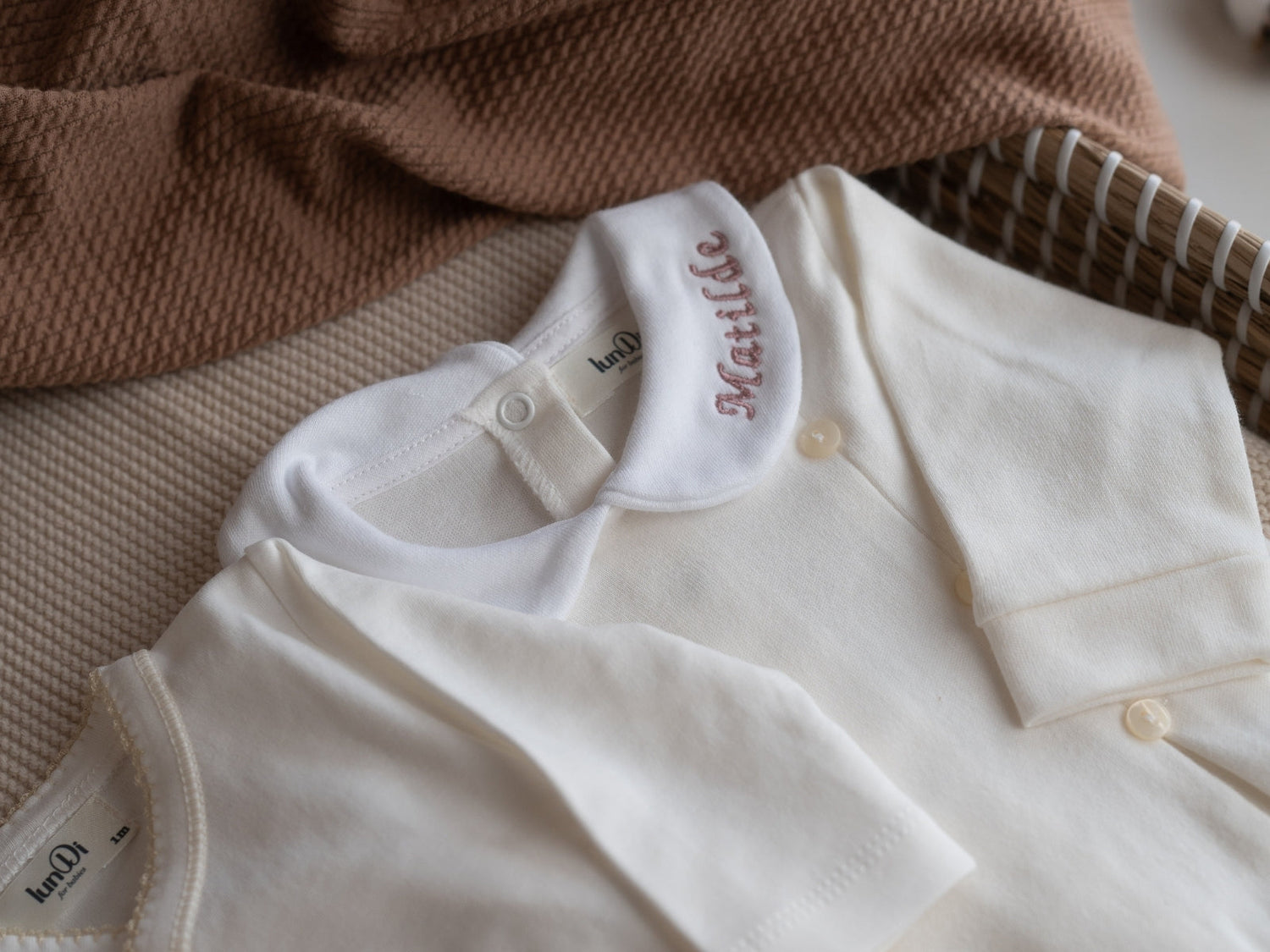 Babygrows Bordados