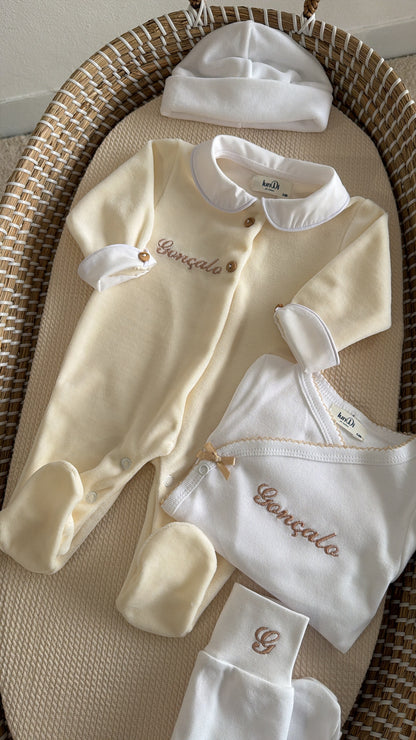 Babygrow veludo com gola