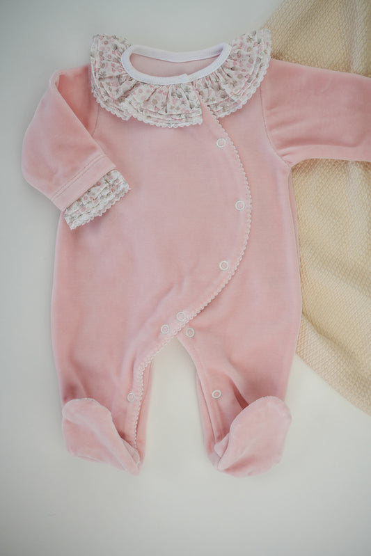 Babygrow veludo com folho floral