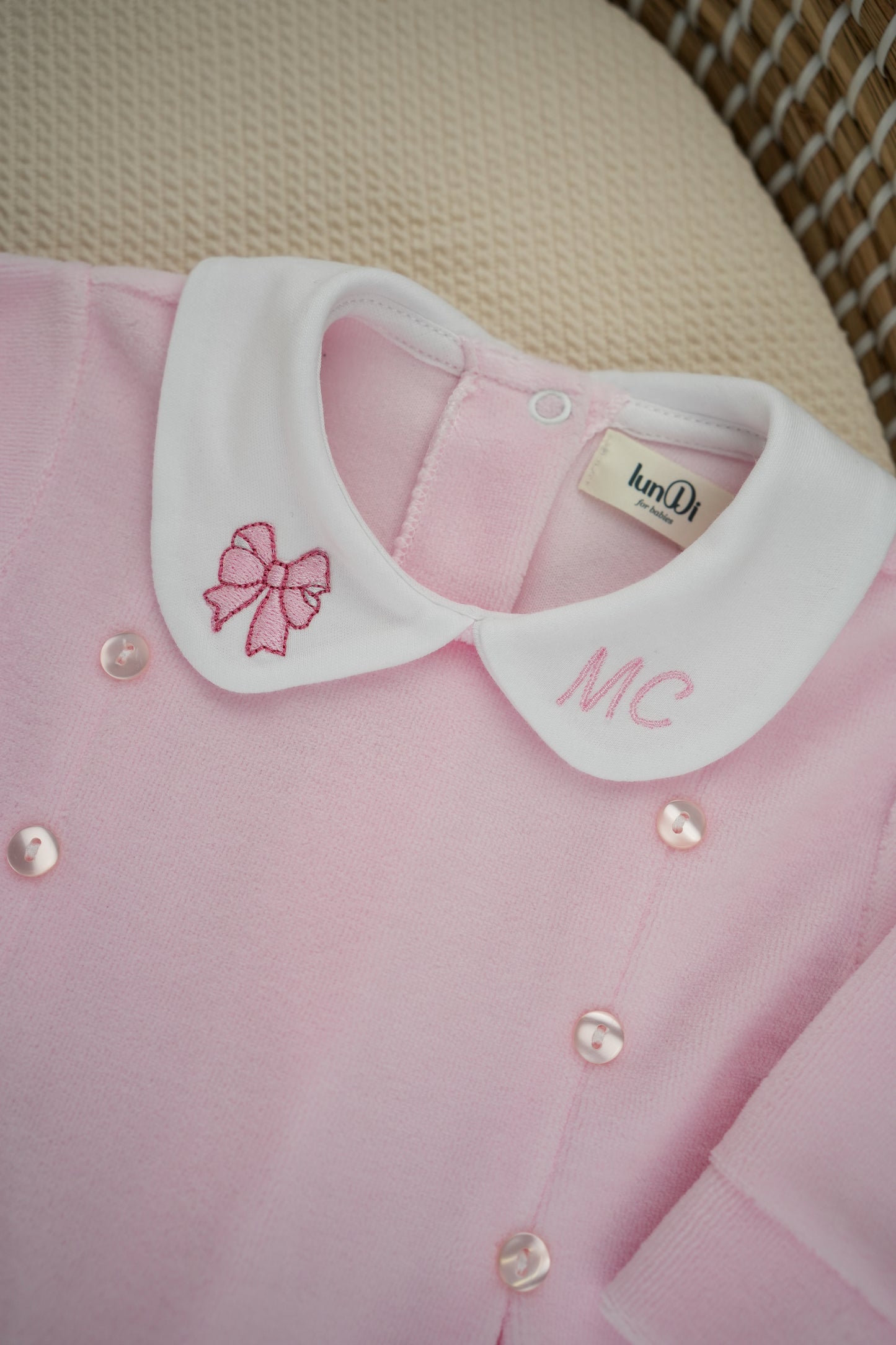 Babygrow Personalizado com Gola Bordada Laço
