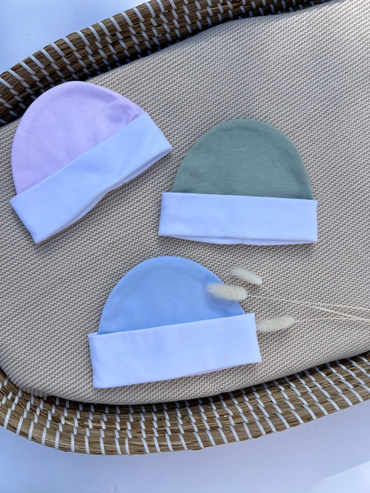 Cotton hat with white band